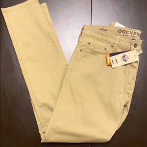 Dockers Khaki pants 30x32